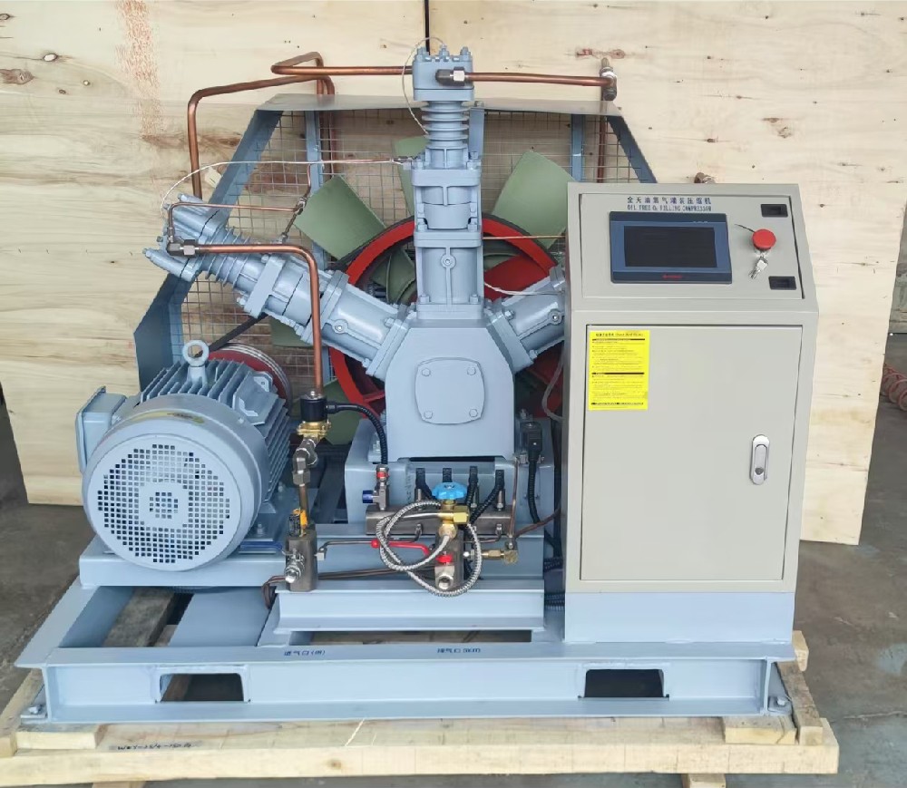 0.08-150 oil-free air compressor.jpg